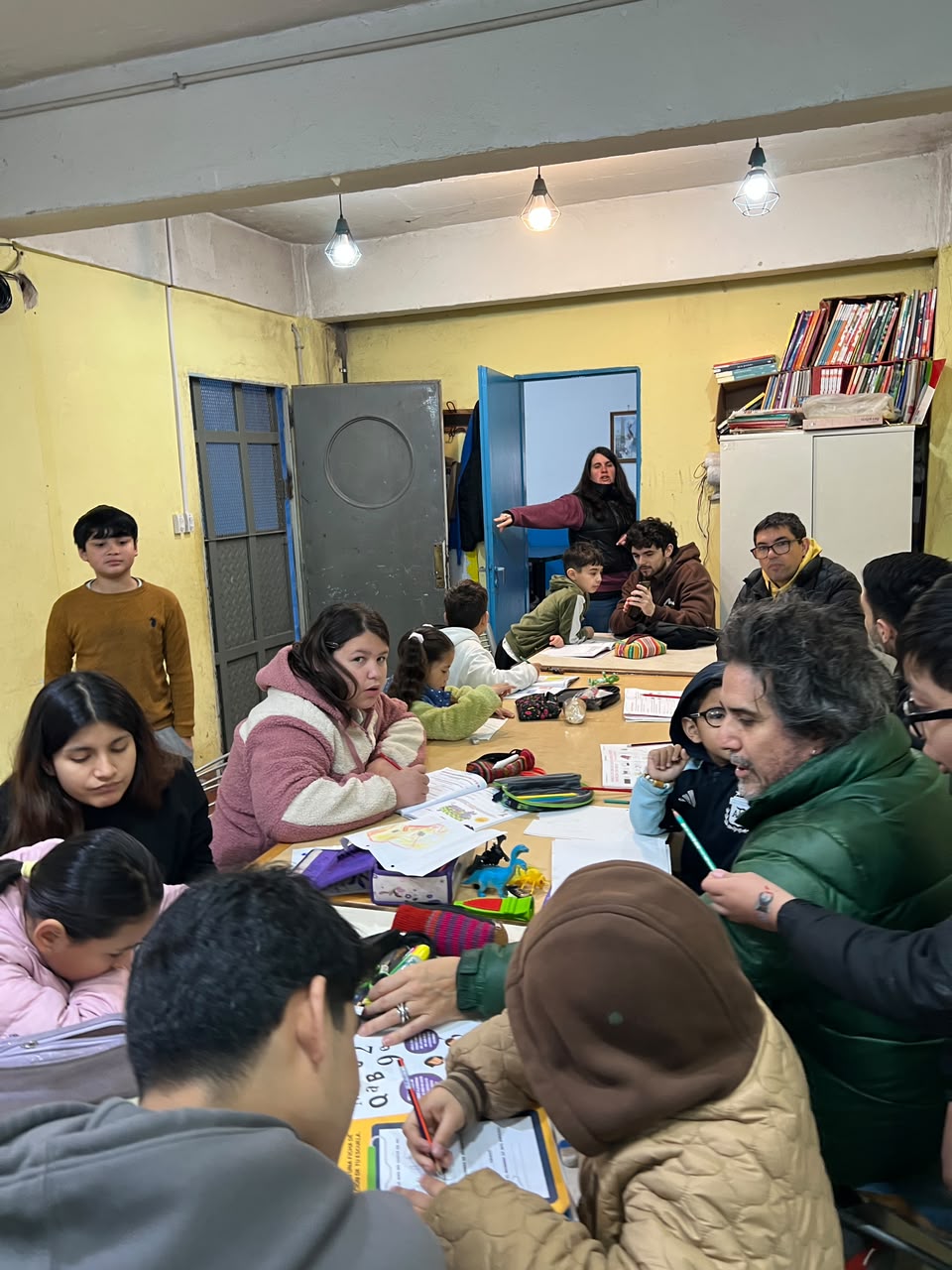 Acompañamiento Escolar y Entrega de Material Didáctico